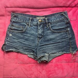 Free People Denim Shorts w 25 Blue Jeans Cutoff Frayed